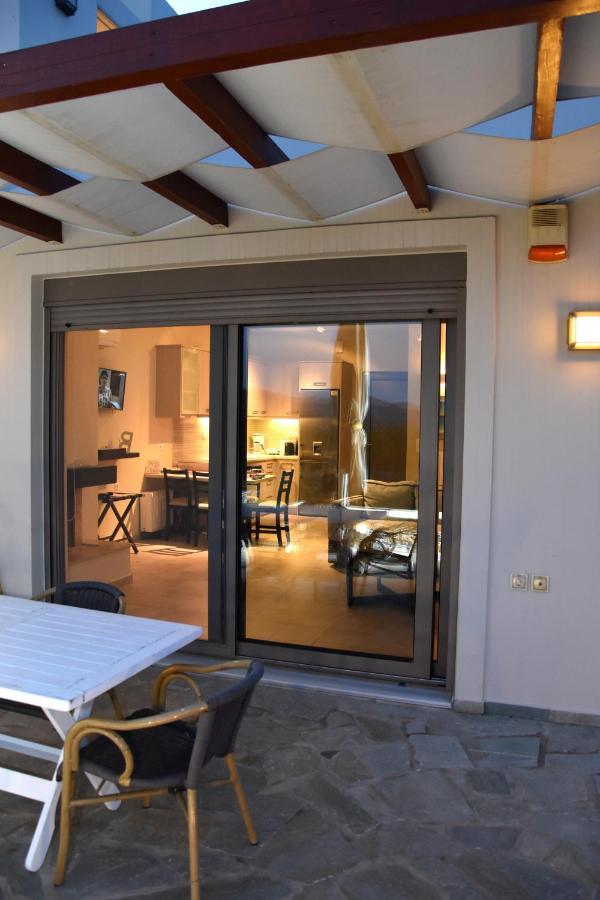 Ελιάδες - Eliades Apartments Karystos  Exterior foto